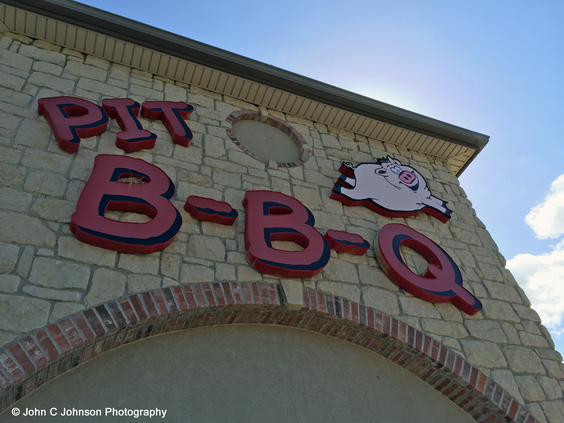 Hog Wild Pit Bar-B-Q Wichita, Kansas